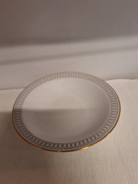 Dyb tallerken med guldkant